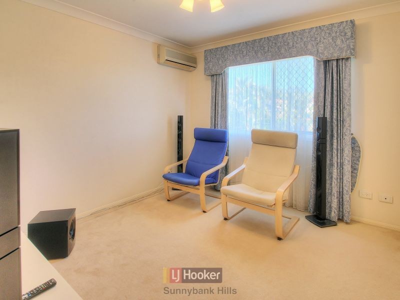 70 Golden Rain Place, Stretton QLD 4116