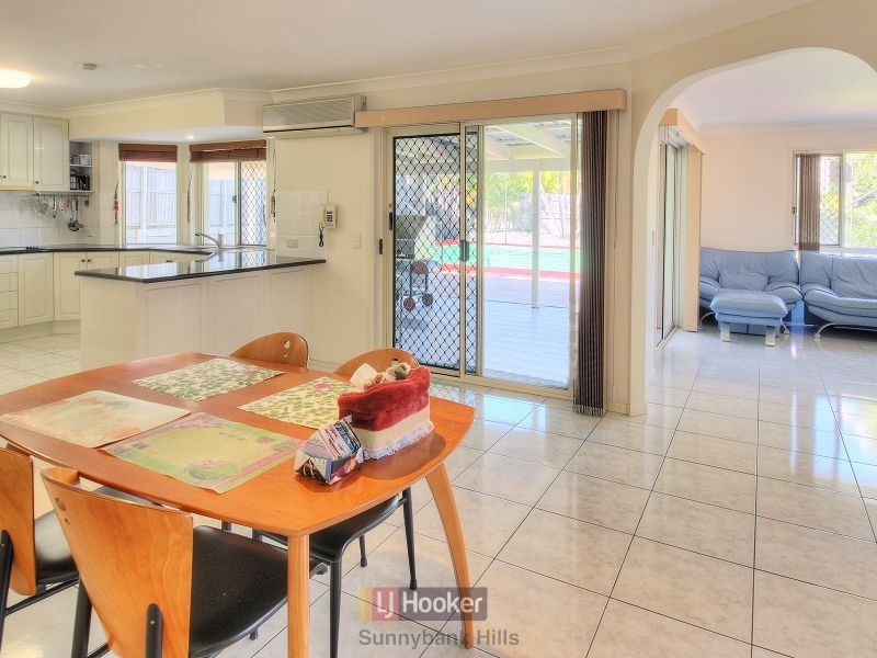 70 Golden Rain Place, Stretton QLD 4116