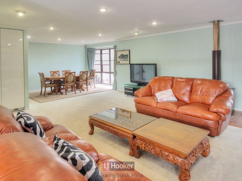6 Genoa Street, Macgregor QLD 4109
