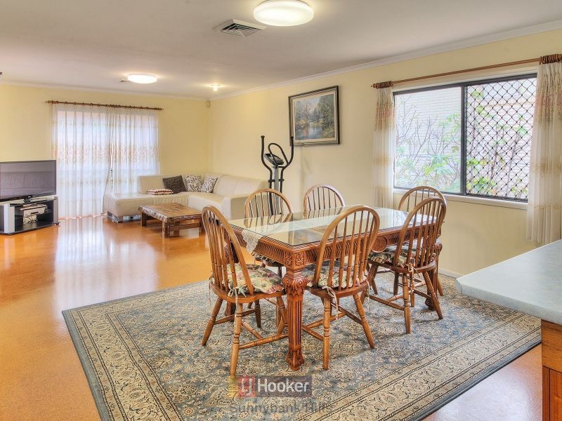6 Genoa Street, Macgregor QLD 4109