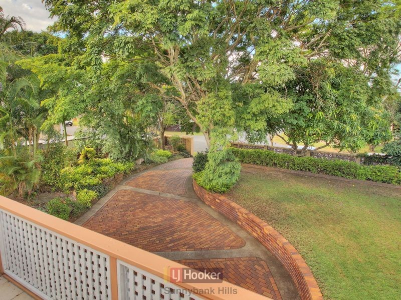 6 Genoa Street, Macgregor QLD 4109