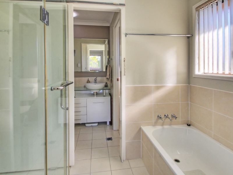 124 Flinders Crescent, Boronia Heights QLD 4124