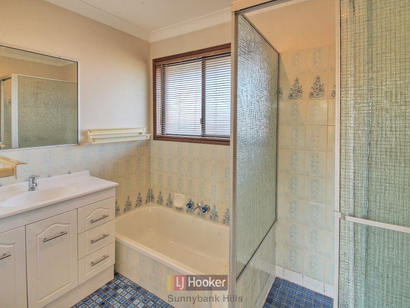 16 Manzill Street, Sunnybank Hills QLD 4109