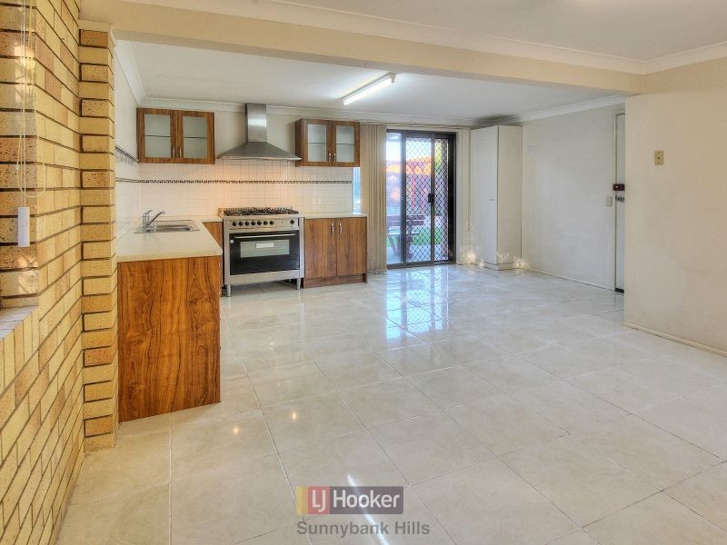 16 Manzill Street, Sunnybank Hills QLD 4109