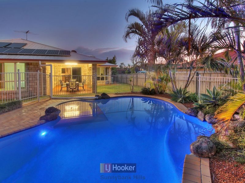 24 Barrington Place, Parkinson QLD 4115
