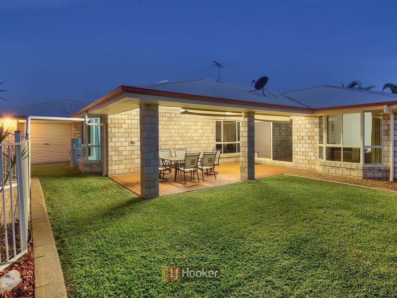 24 Barrington Place, Parkinson QLD 4115