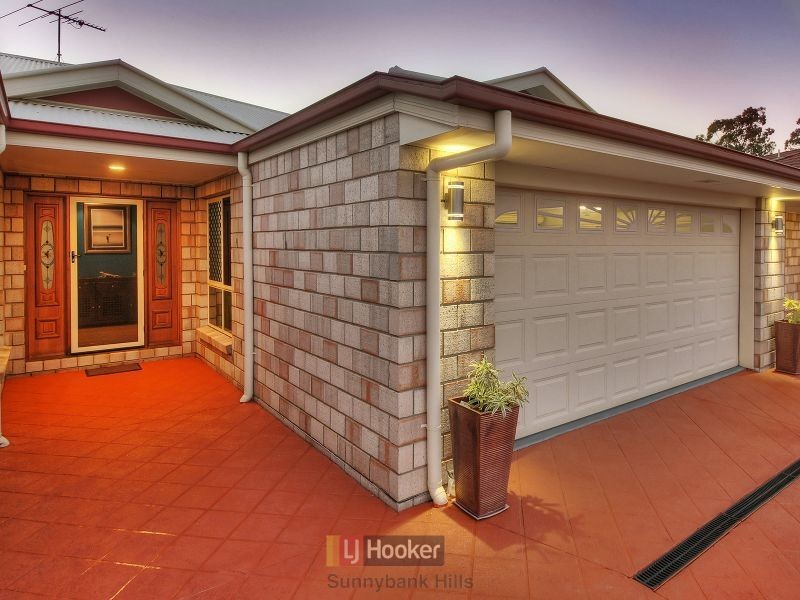 24 Barrington Place, Parkinson QLD 4115
