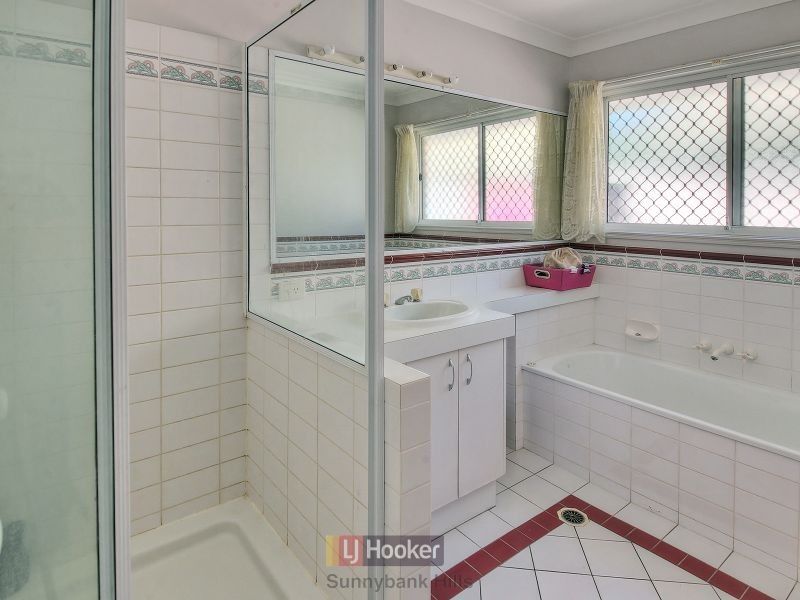 28 Eastcourt Lane, Sunnybank Hills QLD 4109