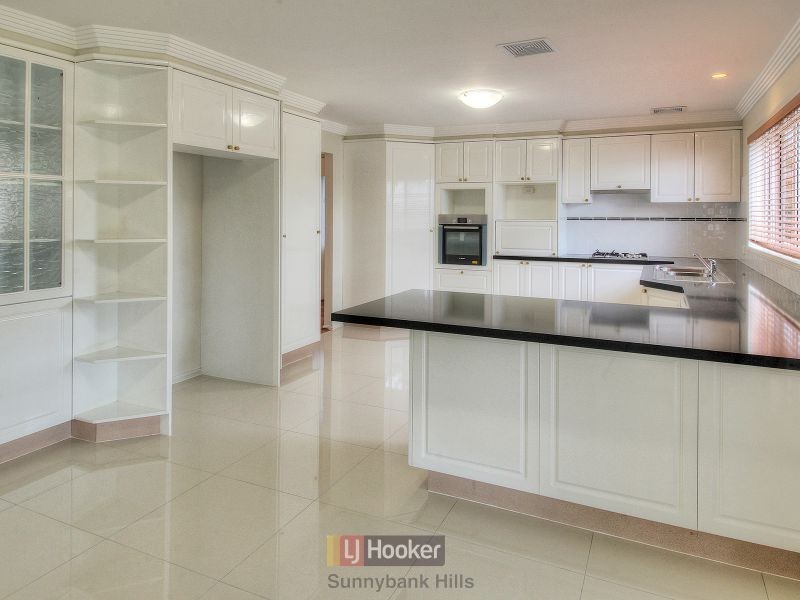 80 Honeysuckle Way, Calamvale QLD 4116