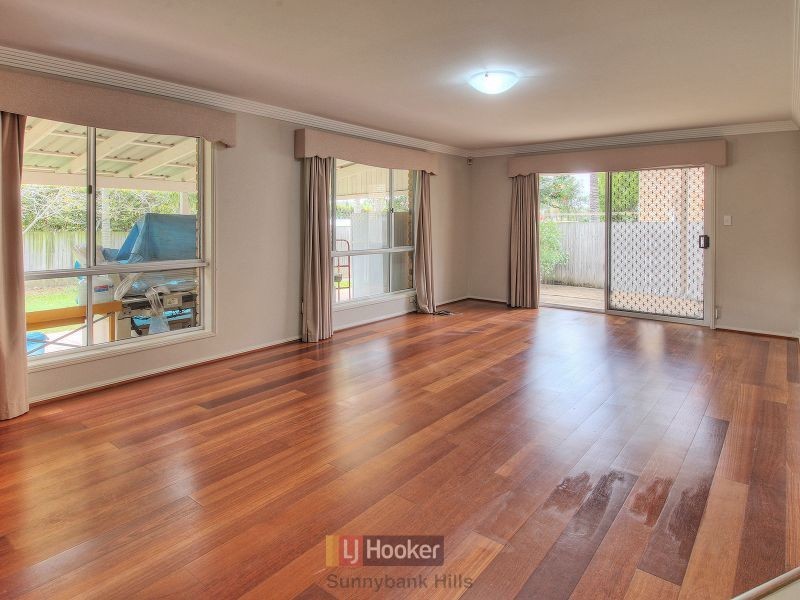 80 Honeysuckle Way, Calamvale QLD 4116