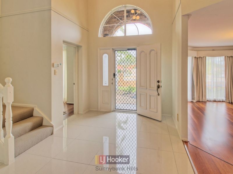 80 Honeysuckle Way, Calamvale QLD 4116