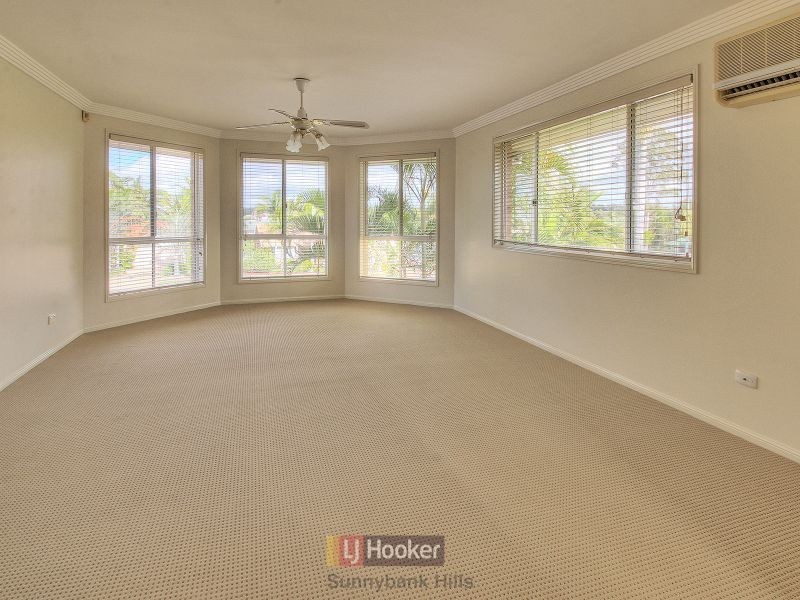 80 Honeysuckle Way, Calamvale QLD 4116