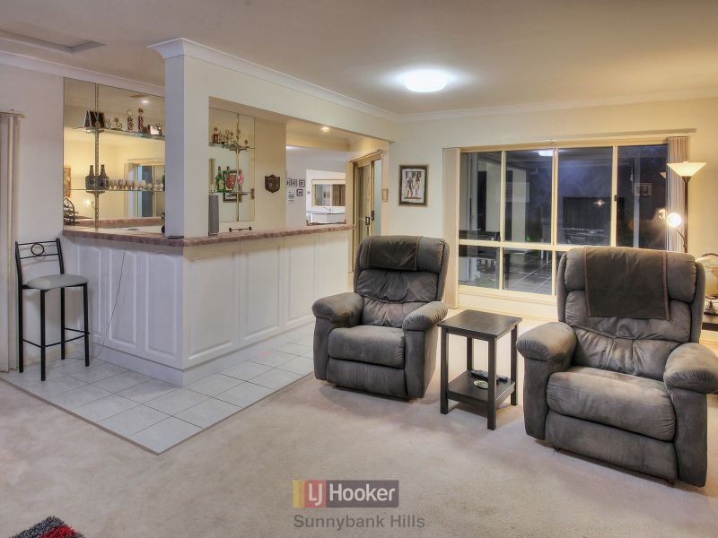 55 Poinciana Crescent, Stretton QLD 4116