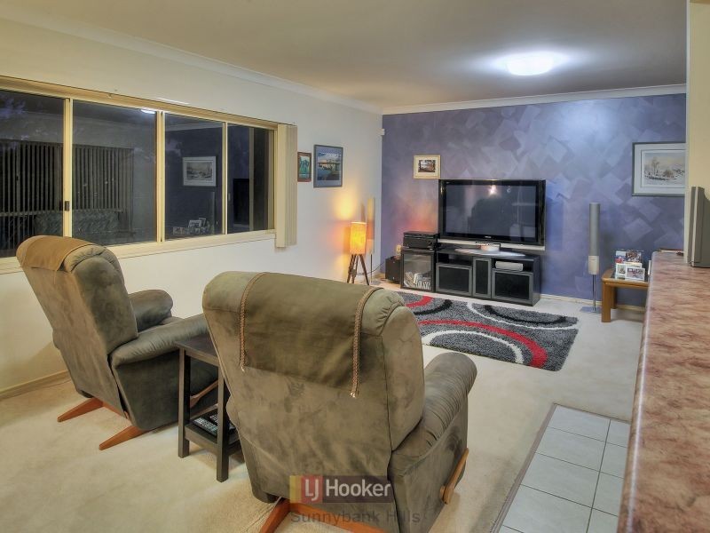 55 Poinciana Crescent, Stretton QLD 4116