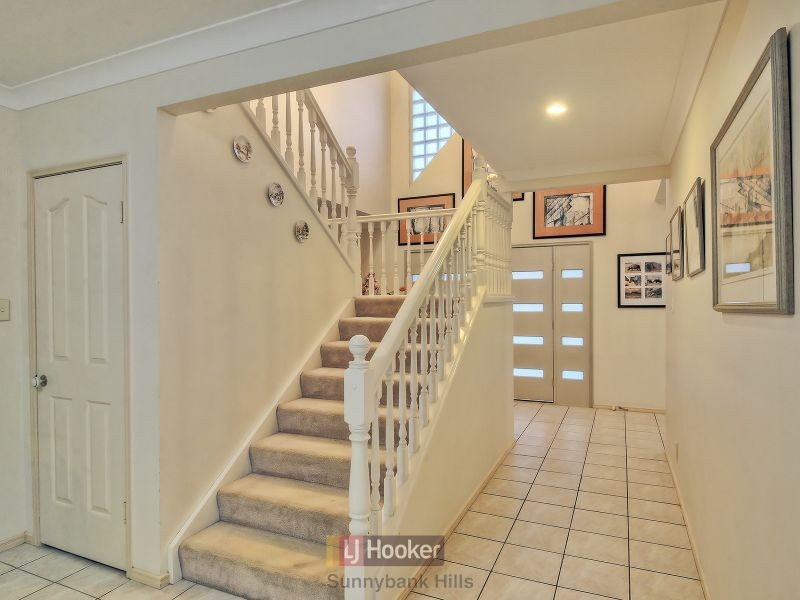 55 Poinciana Crescent, Stretton QLD 4116