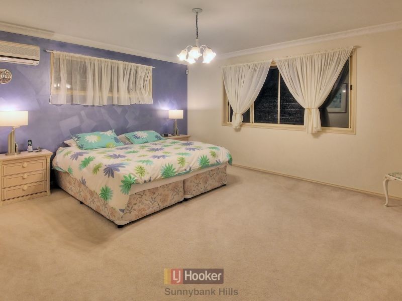 55 Poinciana Crescent, Stretton QLD 4116