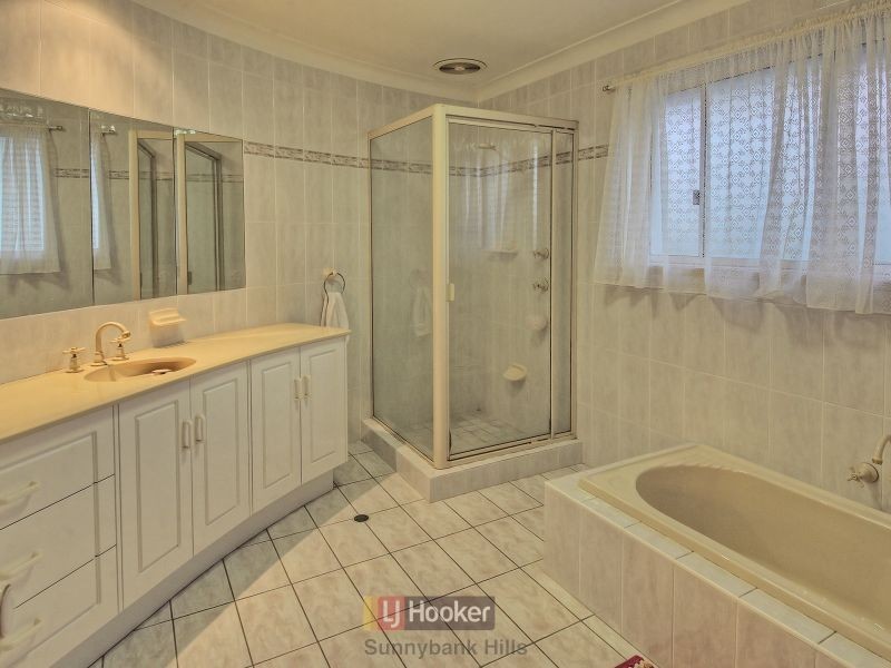 55 Poinciana Crescent, Stretton QLD 4116