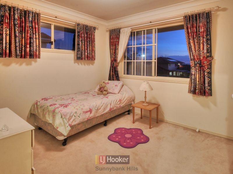 55 Poinciana Crescent, Stretton QLD 4116