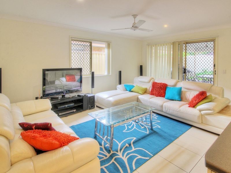 16 Bovey Street, Coopers Plains QLD 4108