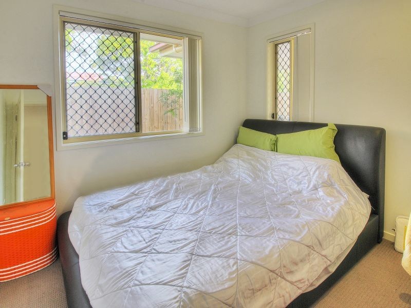 16 Bovey Street, Coopers Plains QLD 4108