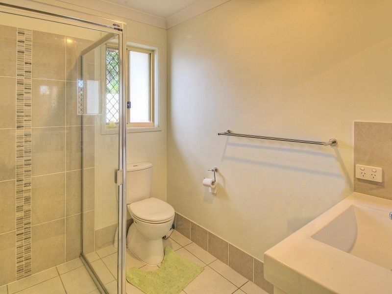 16 Bovey Street, Coopers Plains QLD 4108