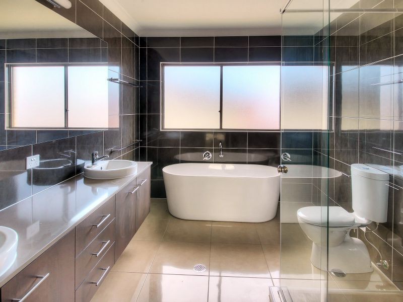 3 Dominion Street, Eight Mile Plains QLD 4113