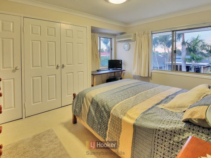 64 Casuarina Crescent, Calamvale QLD 4116