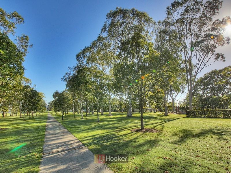 52 Ewing Road, Woodridge QLD 4114
