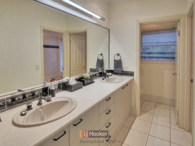 20 Dandelion Street, Eight Mile Plains QLD 4113