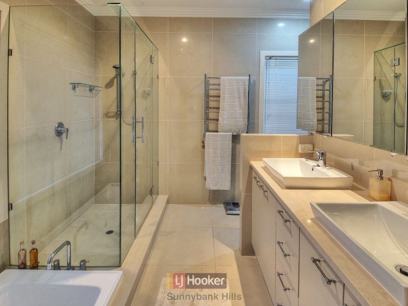 20 Dandelion Street, Eight Mile Plains QLD 4113