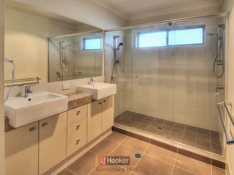 9 Langford Street, Eight Mile Plains QLD 4113