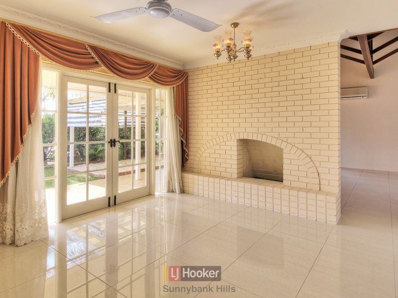 2 Tanis Street, Eight Mile Plains QLD 4113