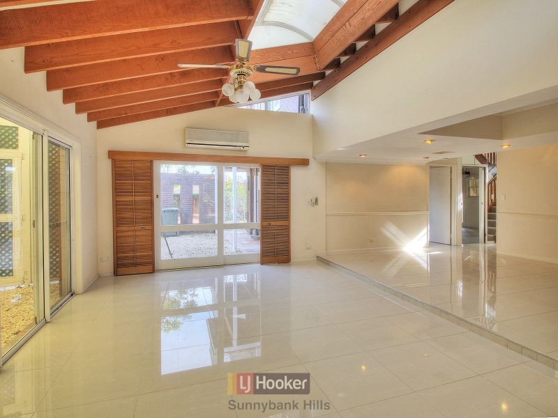 2 Tanis Street, Eight Mile Plains QLD 4113