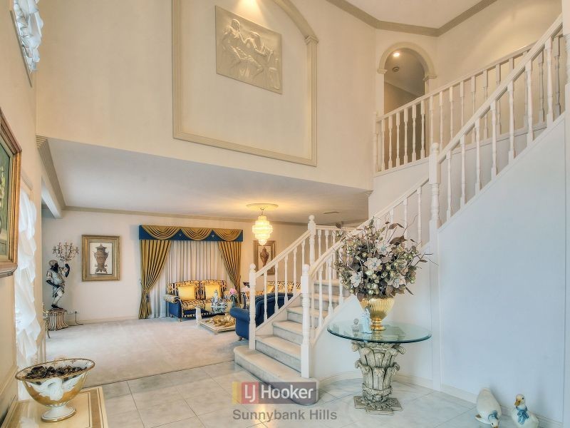 11 Greenfield Place, Sunnybank Hills QLD 4109