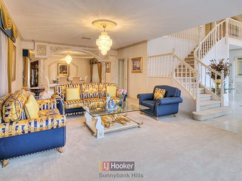 11 Greenfield Place, Sunnybank Hills QLD 4109