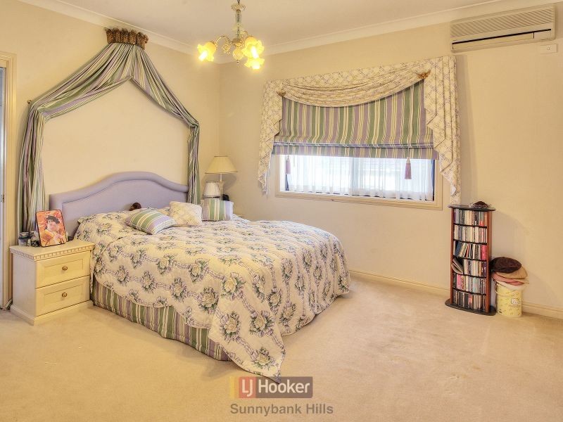 11 Greenfield Place, Sunnybank Hills QLD 4109