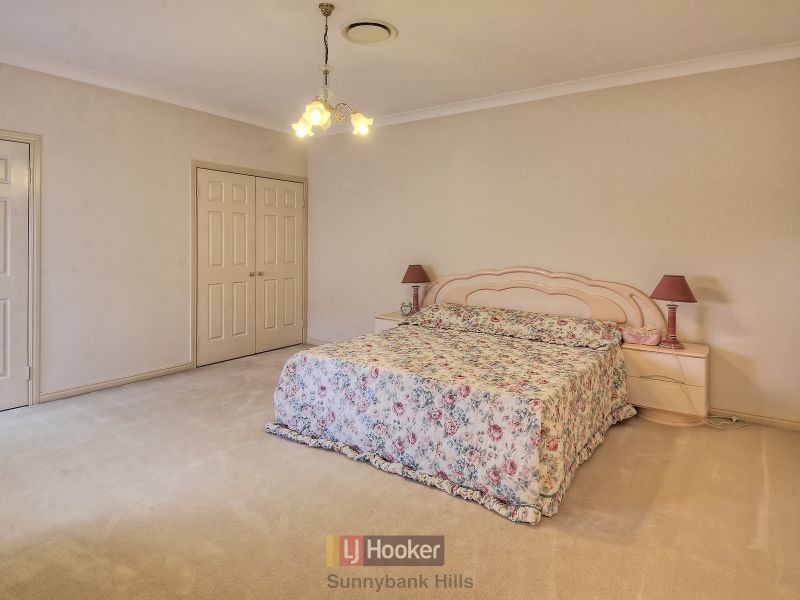 11 Greenfield Place, Sunnybank Hills QLD 4109