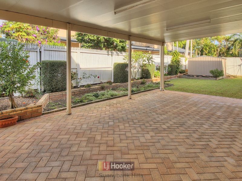 11 Greenfield Place, Sunnybank Hills QLD 4109