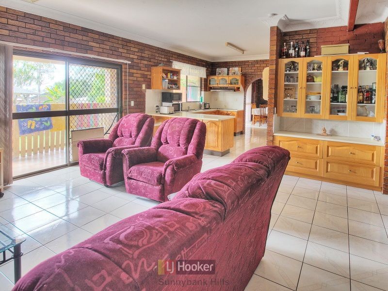 76 Crest Road, Greenbank QLD 4124