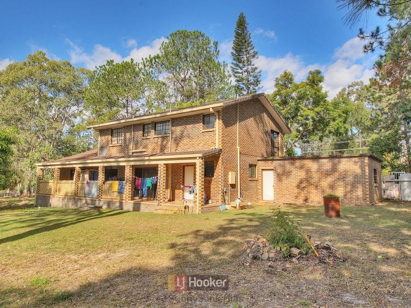 76 Crest Road, Greenbank QLD 4124