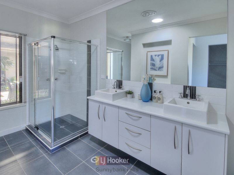 48 Juniper Circuit, Stretton QLD 4116