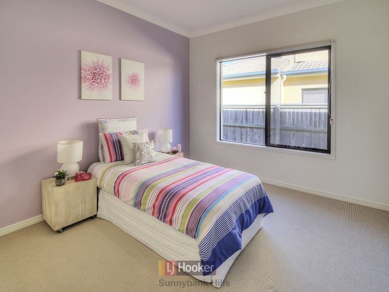 48 Juniper Circuit, Stretton QLD 4116