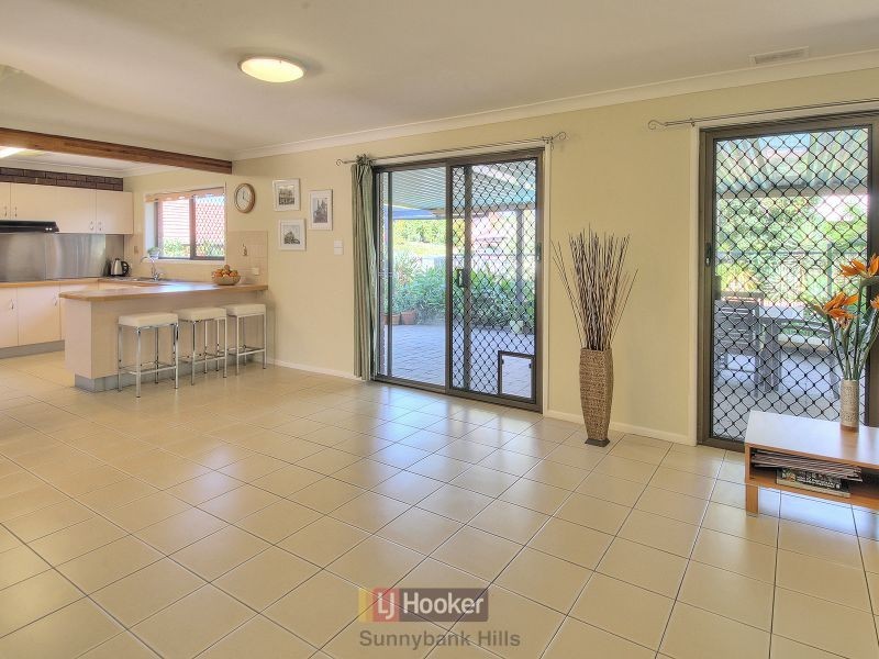 12 Firelight Street, Sunnybank Hills QLD 4109