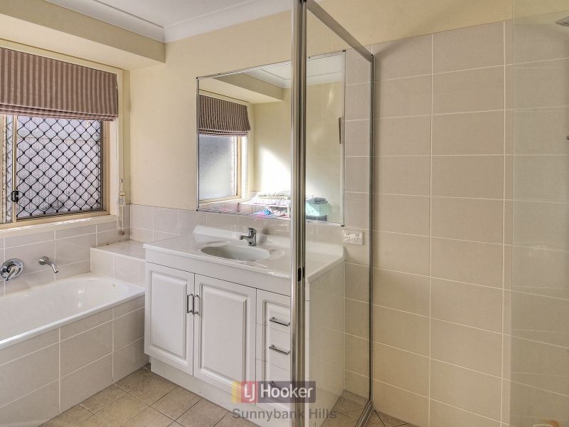 38 Injune Circuit, Calamvale QLD 4116