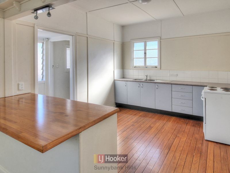 97 Stones Road, Sunnybank Hills QLD 4109