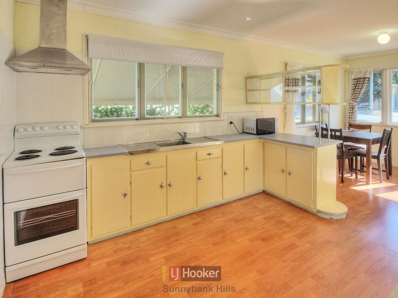 73 Valhalla Street, Sunnybank QLD 4109