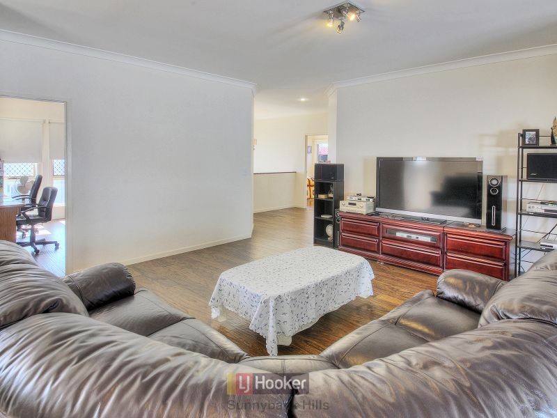 14 Hoop Pine Place, Sunnybank Hills QLD 4109