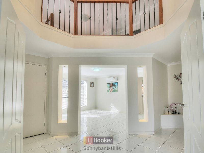 8 Hatia Place, Kuraby QLD 4112