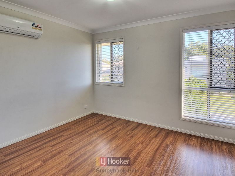 8 Hatia Place, Kuraby QLD 4112