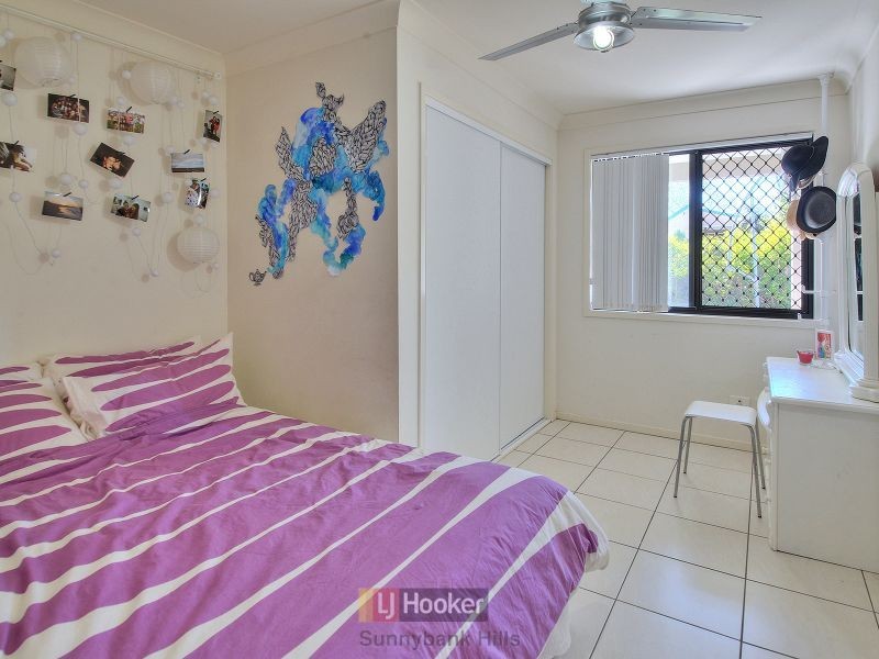 32 Gatling Road, Cannon Hill QLD 4170